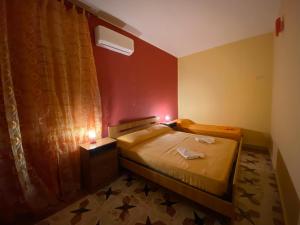 200m from the Sea - Large Private Patio with BBQ