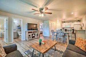 Close to Branson Strip! Condo with All-Season Porch