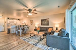 Close to Branson Strip! Condo with All-Season Porch