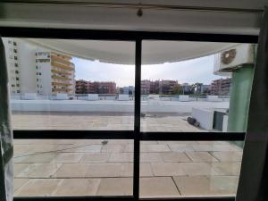 Apartamento com 3 quartos em frente a Praia