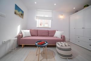 New cozy apartment - center of old town Omiš