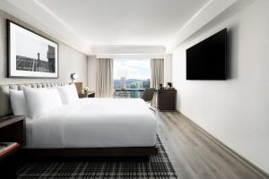 King Room with City View room in Park Central San Francisco – Hyatt affiliated Hotel
