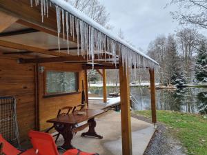 Chalets Insolite Chalet de peche Serenite - Bien Etre : photos des chambres