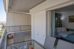 Flat w. Parking next to Flisvos Marina & SNFCC