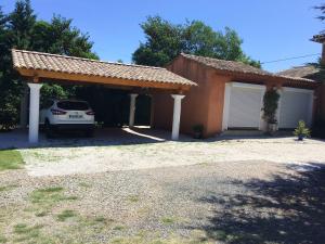 Charmant appartement à Le Muy avec terrasse et jardin