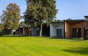 Seaside bungalow Juura at Albatross, Kesterciems with garden, Spa and pool for extra - Plieņciems