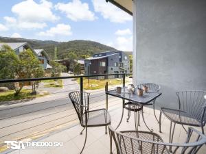 Tomarlin Views 2