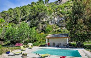 Maisons de vacances Beautiful Home In Merindol With Wifi, Private Swimming Pool And Outdoor Swimming Pool : photos des chambres