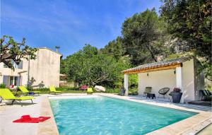 Maisons de vacances Beautiful Home In Merindol With Wifi, Private Swimming Pool And Outdoor Swimming Pool : photos des chambres
