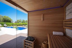 Villa Pino with Pool, Sauna & Jacuzzi