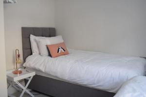 2 bed Apartment Ballycastle Seconds to Seafront