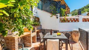 Casa Alhama Frigiliana by Ruralidays