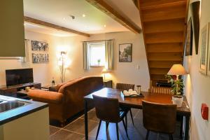 Two-Bedroom Suite room in Wellness B&B De Zevenslaper