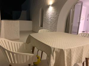 Charmant logement front port et Mer