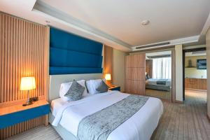 Al Mansour Suites Hotel