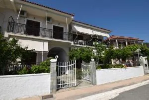 Mega Apartments - Sapounakaíika