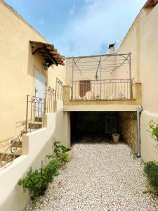 Maisons de vacances Maison de 2 chambres avec piscine partagee jardin amenage et wifi a La Roche sur le Buis : photos des chambres