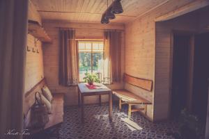 Hellamaa Retrovisiit Alma & Vilma