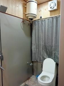 THE GROOVE GARDEN DHANOLTi