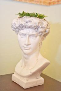 Venetian Well Gallery apartment in Corfu Old Town