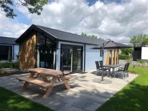 Luxe en gezellig chalet aan Veluwemeer 4 pers - Biddinghuizen