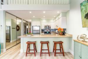 Papakea K406 OceanView 2 Bedroom 2 bath condo