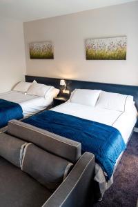 Bridge Inn Studio Apartments