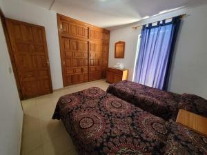 1 Bed Apartment - Sleeps 2 - Pool - Parking