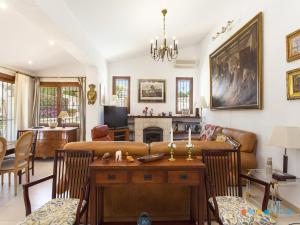 VH CostaBlanca - FONDA