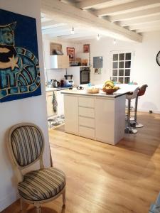 Maison avec vue Pyrénées et piscine chauffée