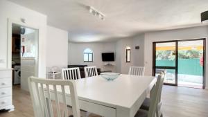 Villa Palmeira Galé Beach
