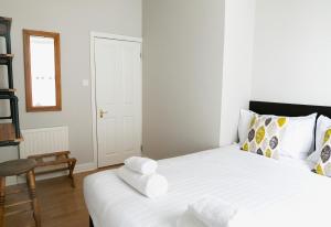 Number 5, 8-10 Cheltenham Mount