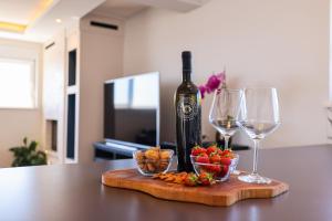 Deja Blue- free garage parking