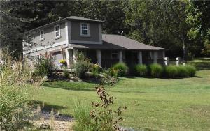 Patio and Grill Lake of the Ozarks Escape!