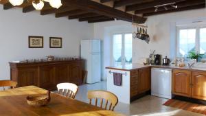 Maisons de vacances Spacious and Comfortable Fully Restored Farmhouse : photos des chambres