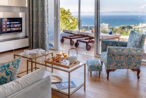 FlyViewFlatsBLUE PrivateHotTub with SeaView