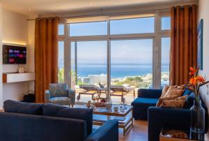 FlyViewFlatsGOLD PrivateHotTub with SeaView