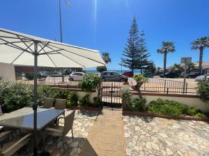 Casa 1ª linea de playa Benajarafe