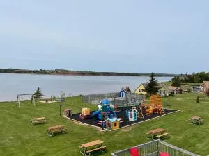 Beach & Breeze Cottages - Summerside