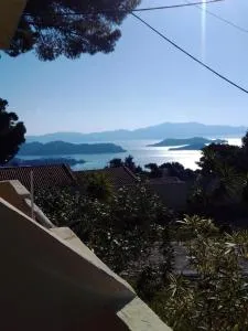 阿尼莫斯公寓酒店 - 瓦西里亚斯