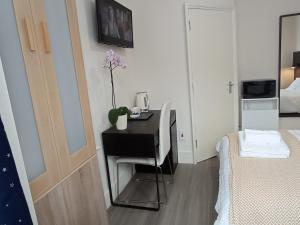 The Little Studio- Self contained one bed studio flat