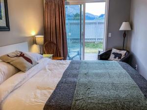 The Norquay, Pet-Friendly 2 Bed with Mtn View
