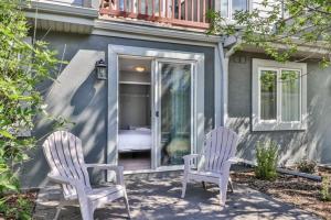 The Norquay, Pet-Friendly 2 Bed with Mtn View