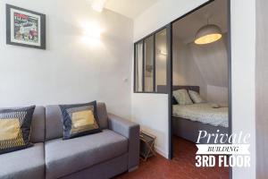 PRIVATE BUILDING, 4 APTS, UNIQUE AT NICE- OLD TOWN