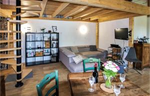 Appartements Amazing apartment in Montboucher sur Jabron with WiFi and 2 Bedrooms : photos des chambres