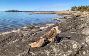 3 Bedroom Lovely Home In Säffle