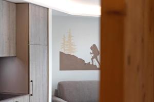 Wood Mountain Planet Suite House