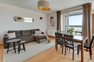 Top Floor z widokiem na morze by Downtown Apartments