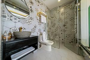 Deluxe Suite có Ban công (Deluxe Suite with Balcony)