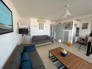 Appartements Port Bandol T3 dans residence calme Parking prive : photos des chambres